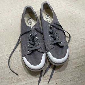 Keen casual shoes